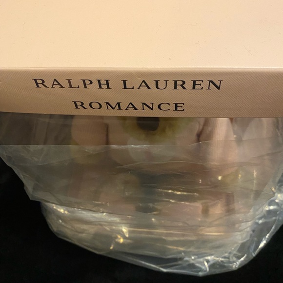 COPY - Holiday Edition 2021 Ralph Lauren Romance Bear - Picture 4 of 8